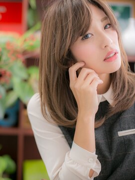 カバーヘア ブリス 上尾西口店(COVER HAIR bliss) センターパートオリーブベージュかきあげ前髪c4上尾20代30代40代