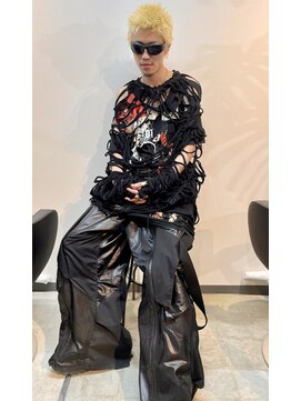 オンザ(ONTHE) 抜きっぱなしブロンド　スパイキーショート