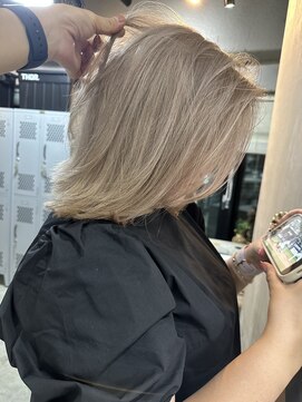 アポロ 横浜駅店(apollo) グレーベージュ、グレージュアッシュ、シルキーベージュ