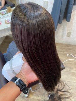 スリムヘアー(SLIM HAIR)の写真/≪SLIM HAIRのおすすめ≫店主こだわりの薬剤や常にアップデートする技術を用いて、理想のサラ艶髪に◇