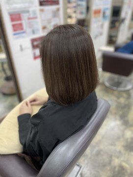 ムエベ(MUEBE) 艶髪ボブand透明感カラー