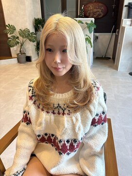 ナイト(KNIGHT) ハイトーン/ブロンド/レイヤーカット