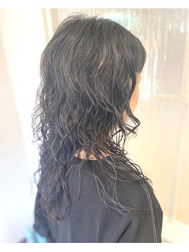 サロウィン 新潟万代店(SALOWIN) ロングウルフパーマ