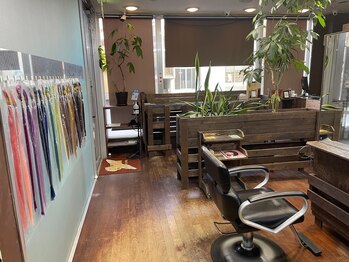 ヘアーアンドエクステンション ラファ(Hair&Extension rafa)の写真/店内