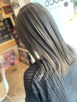 ヘア メイク ココ(hair make coco)&nbsp;ケアブリーチ×カーキグレージュ♪♪