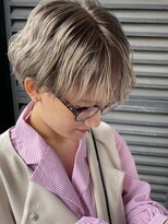 フリー(FREEY)&nbsp;グレージュ×ショート