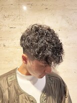 銀座マツナガ 神田店&nbsp;20代30代メンズスペインカールワイルドオシャレ感アッシュ