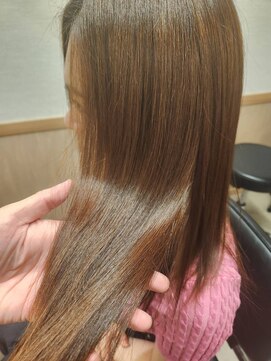 チュエベルパーチ 髪質改善結べるボブうるツヤ黒髪前髪パーマグレーベージュ