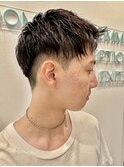 刈り上げツーブロックアップバングショートビジネスメンズヘア