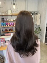 シェル 津山の手店(shel)&nbsp;20代30代大人可愛いグレージュ艶感ストレート