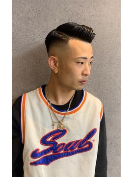 フジヤマバーバーショップ エビス(FUJIYAMA BARBER SHOP ebisu) サイドパートスキンフェード【ebisu】