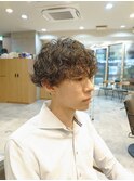 ツイスパセンターパートマッシュ波巻きダウンパーマメンズ目黒