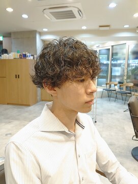 ヒート トウキョウ 目黒店(HEAT TOKYO) ツイスパセンターパートマッシュ波巻きダウンパーマメンズ目黒