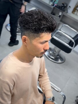 グルーマーズトウキョウ(GROOMER/S TOKYO) 【GROOMER/S 稲田】 ツイストスパイラルパーマ スペインカール