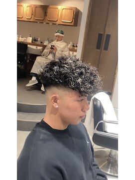 グルーマーズトウキョウ 渋谷店(GROOMER/S TOKYO) ハイライトスペインカール