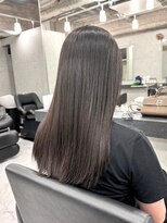 エンディアリング 東銀座(Endearing)&nbsp;レイヤーカット イメチェン 美髪 ホワイトブロンド