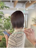 切りっぱなしぱつっとボブ