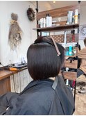 大人可愛い小顔ナチュラル丸みボブストレートヘア30代40代50代