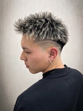 ルースト 京都駅前店(ROOST) フェードジェット×ゴールドハイライト×ラインアート