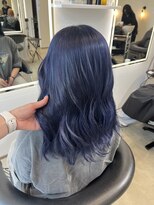 クオン 伊勢崎(QUON.) ネイビーカラー