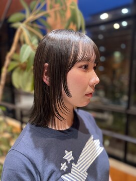 ジジ プラス デザイン(GIGI＋design) 顔まわりレイヤー抜け感ボブ×オリーブカラー