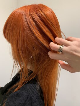 ルルバイアズール 草加店(LULU by azule) ダブルカラー，オレンジ，ビビットカラー【草加】