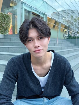 ツーダブル 大阪梅田(WW..) ツイストスパイラルパーマ波巻きスパイラル刈り上げマッシュ