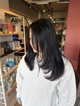 グート ヘアーメイク(gut HAIR MAKE) レイヤーカット ザクザクレイヤー 黒髪レイヤー