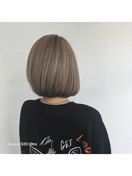 榮(Salon de 榮) ハイトーンカラーに裾カラー