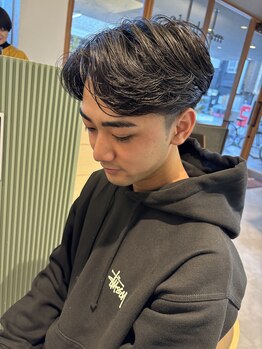 リュクスフォーヘアー アヴェダ(LUXE for hair AVEDA)の写真/【カット+眉カット￥4400◆当日予約OK!!】オンオフどちらもキマる◎伸びかけでもまとめやすいヘアをご提案！