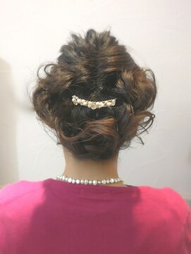 エクリ 麻布十番(equri) ふんわりアレンジ♪　3