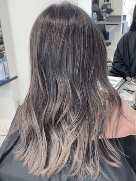 アライブ キチジョウジ(ALIVE Kichijoji) 小顔セミウェットウェーブハイライトカラーオリーブカラー