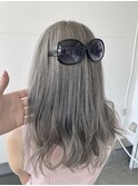シルバーグレージュ