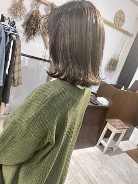 ヘアーアンドアトリエ マール(Hair&Atelier Marl) 【Marl】アッシュベージュカラー×外ハネボブ
