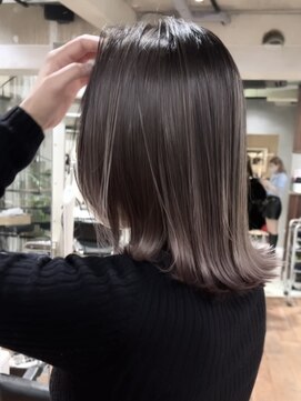 サイン 表参道(SIGN) グレージュカラー/ベージュカラー/ハイライト/白髪ぼかし/表参道