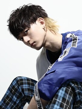 アウル 心斎橋(owl) マッシュウルフ×ツイストスパイラル×インナーカラー×黒髪