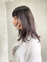テトヘアー(teto hair)&nbsp;ウルフ　ミディアムウルフ　ぱっつん　暗髪　レイヤースタイル