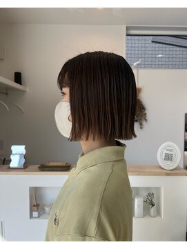 ラカン(racan) 切りっぱなしミニボブ×ワイドバング