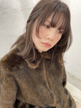 ヘン(hen) さりげないハイライトベージュ