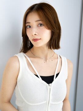 レノラ 本町(LENORA) 20代30代大人かわいいナチュラル暗髪エアーストレートヘア