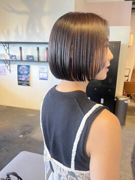 ムード マグ レーベル 南松本(MOOD Mag Label) 20代30代透明感暗髪アッシュブルーグレージュ丸みボブ