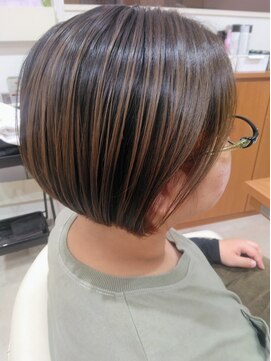 アメイジングヘアー 千歳店(AMAZING HAIR) ハイライトショートボブ