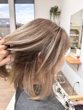 ヘアーウィンクルム(HAIR VINCULUM) ルーツカラー