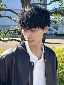 クロト(Clotho) マッシュ/波巻きツイストスパイラルシャドウパーマ