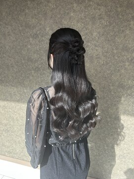 サリーワンフォーワン(Sally 141) カチモリハーフアップ