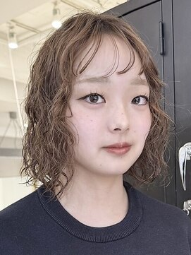 シキ(SIKI) 髪質改善パーマ透明感カラーダブルカラーブリーチボブ