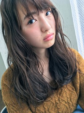 チェルシー 表参道 クルッとさせずに「縦落ちするウェーブ」　[髪質改善/縮毛矯正]