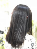 サイン ヘア イノベーション(sign HAIR INNOVATION) ラベンダーアッシュ×暗髪サラツヤストレート