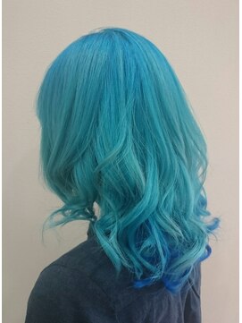 ラチャウ(La.Ciau) ブリーチ&原色カラー