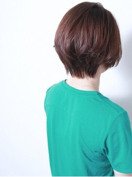 ヴィスト バイ レボ(VIST by REVO) ひし形前下がりショートボブ【VIST ホシノショウタ】